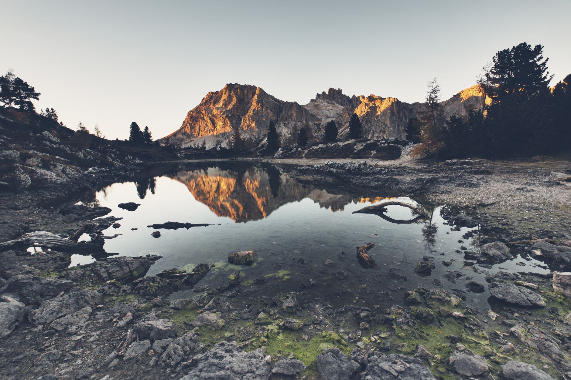 Tranquil scenic mountain lake and alpine reflection